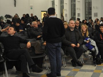 Nel mare ci sono i coccodrilli